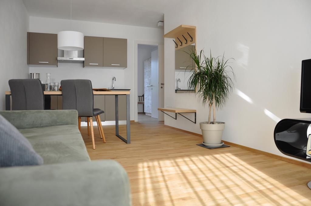 Alpenchalet Apartments ปาร์ชีเนส ภายนอก รูปภาพ