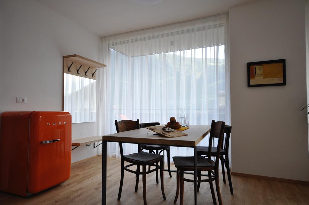 Alpenchalet Apartments ปาร์ชีเนส ภายนอก รูปภาพ