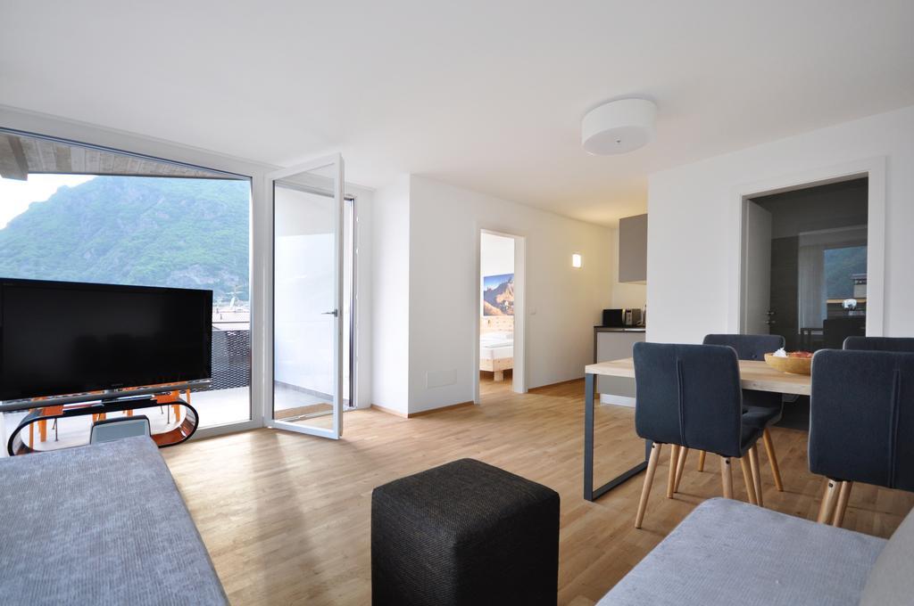 Alpenchalet Apartments ปาร์ชีเนส ภายนอก รูปภาพ