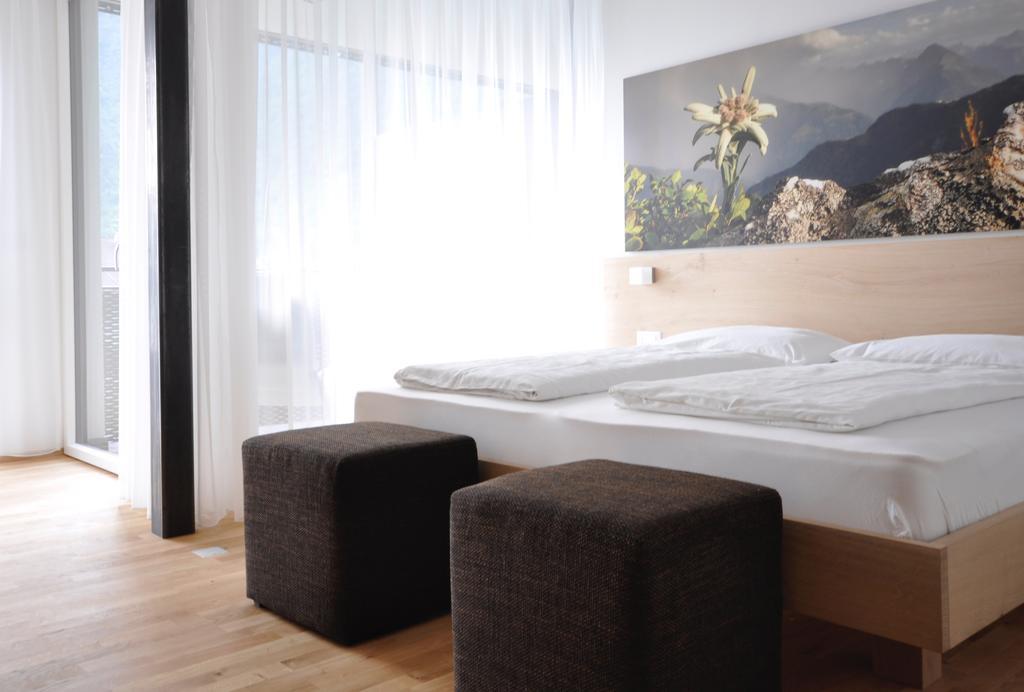 Alpenchalet Apartments ปาร์ชีเนส ภายนอก รูปภาพ